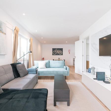 Duplex Apartment Near Belem Lisbon Bagian luar foto